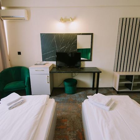 Hotel Victoria Cluj-Napoca Esterno foto
