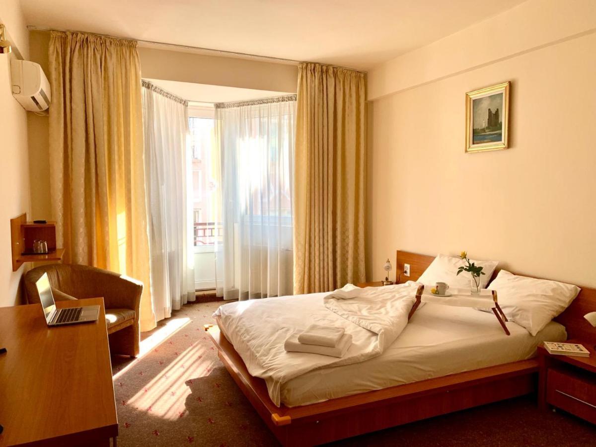 Hotel Victoria Cluj-Napoca Esterno foto