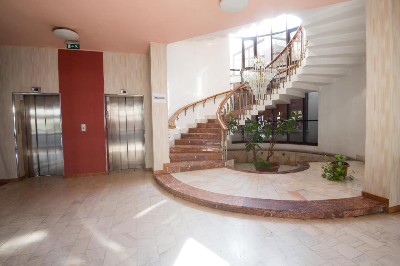 Hotel Victoria Cluj-Napoca Esterno foto